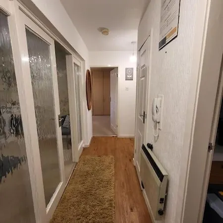 Lovely Apartment With Free Parking & Wi-Fi Birmingham Exterior foto
