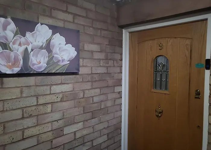 Lovely Apartment With Free Parking & Wi-Fi
